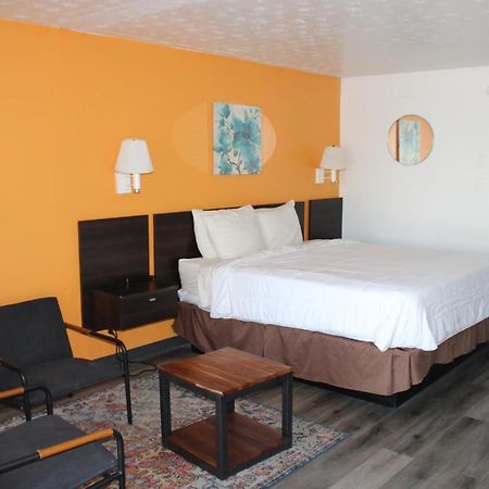 Americas Best Value Inn & Suites Williamstown Eksteriør bilde