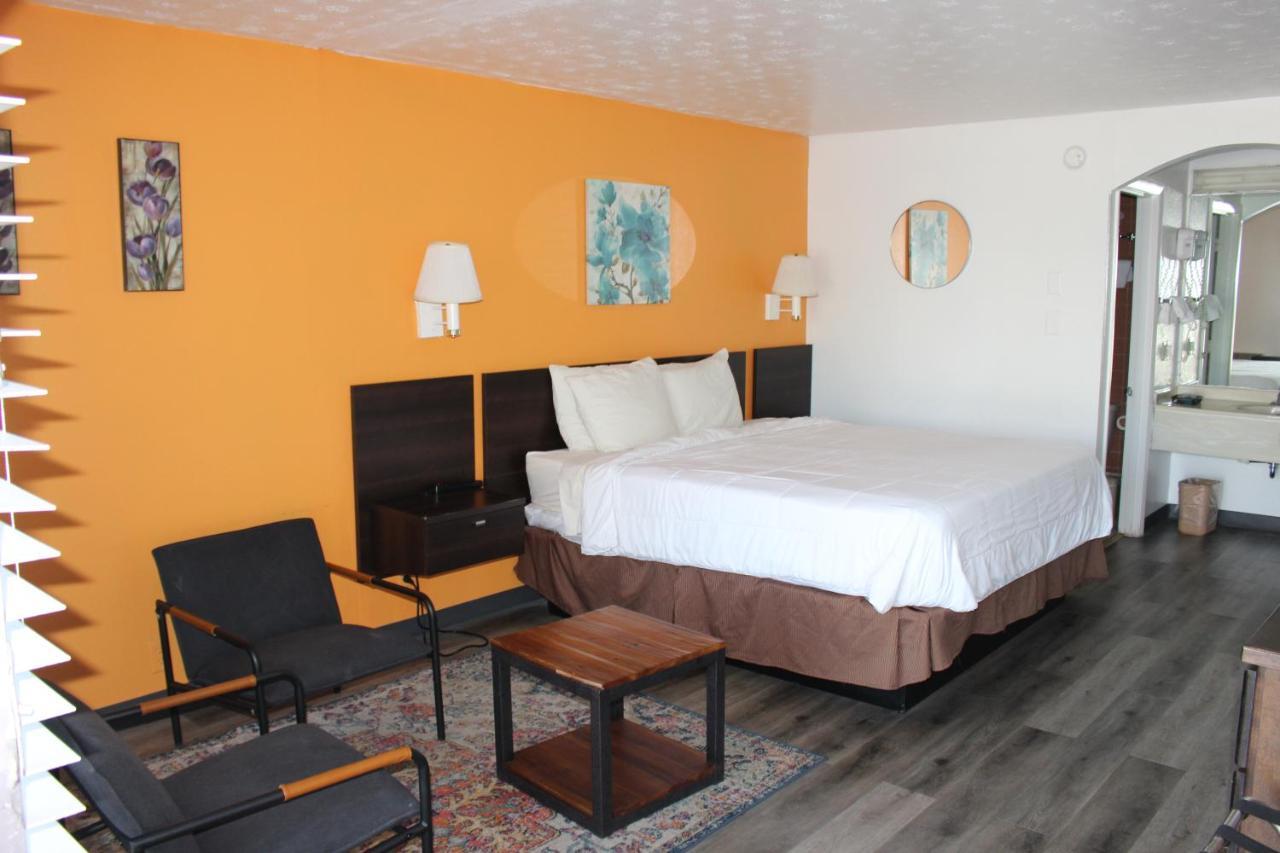 Americas Best Value Inn & Suites Williamstown Eksteriør bilde
