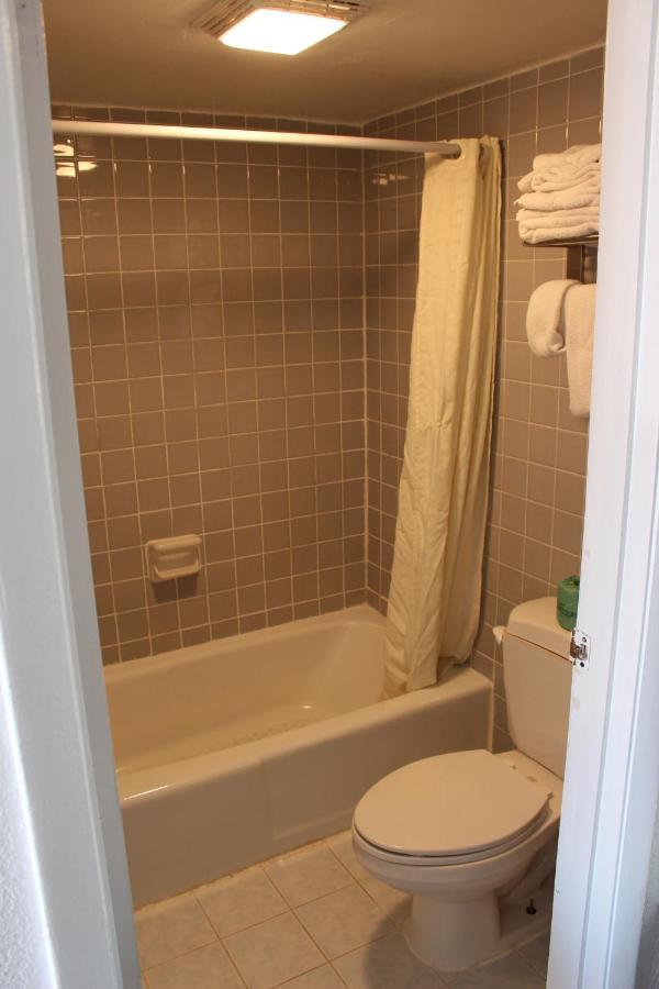Americas Best Value Inn & Suites Williamstown Eksteriør bilde