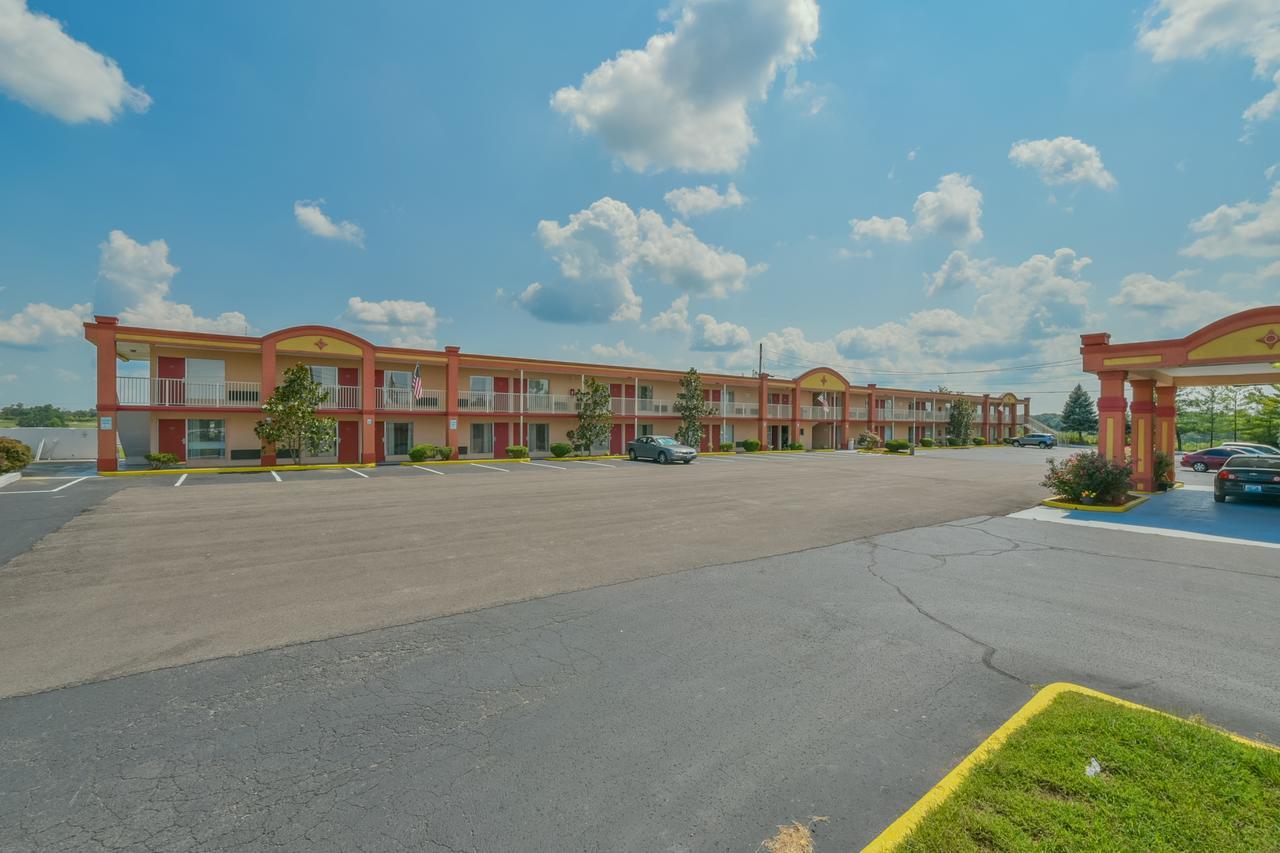 Americas Best Value Inn & Suites Williamstown Eksteriør bilde