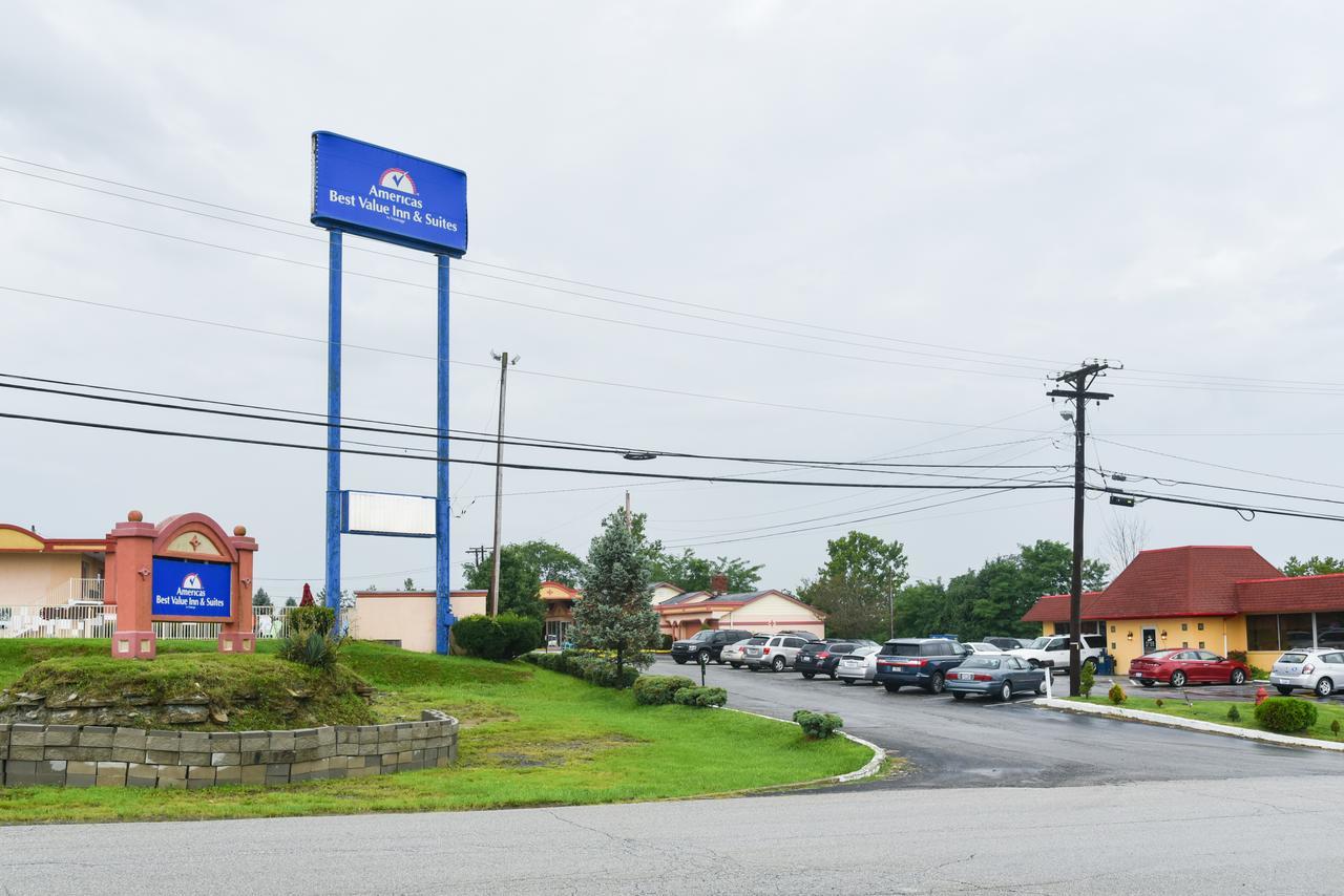 Americas Best Value Inn & Suites Williamstown Eksteriør bilde